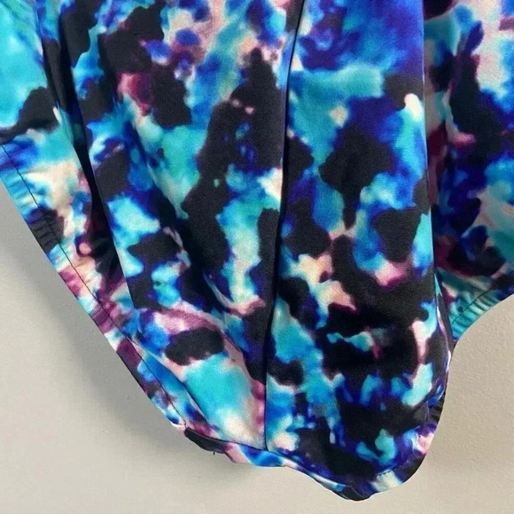 Magicsuit Swimsuit Size 10 Kat One Piece Ultraviolet Tummy Control ($174) Purple - Picture 6 of 10